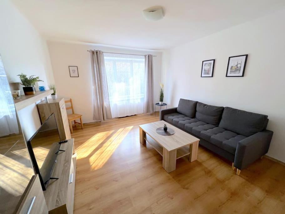 Apartman U Labe Дечин Екстер'єр фото