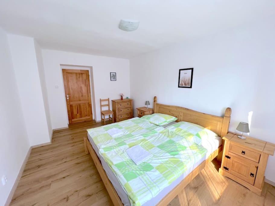 Apartman U Labe Дечин Екстер'єр фото
